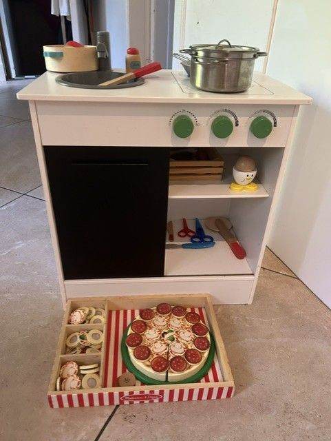 FREEE   Kids IKEA Kitchen!