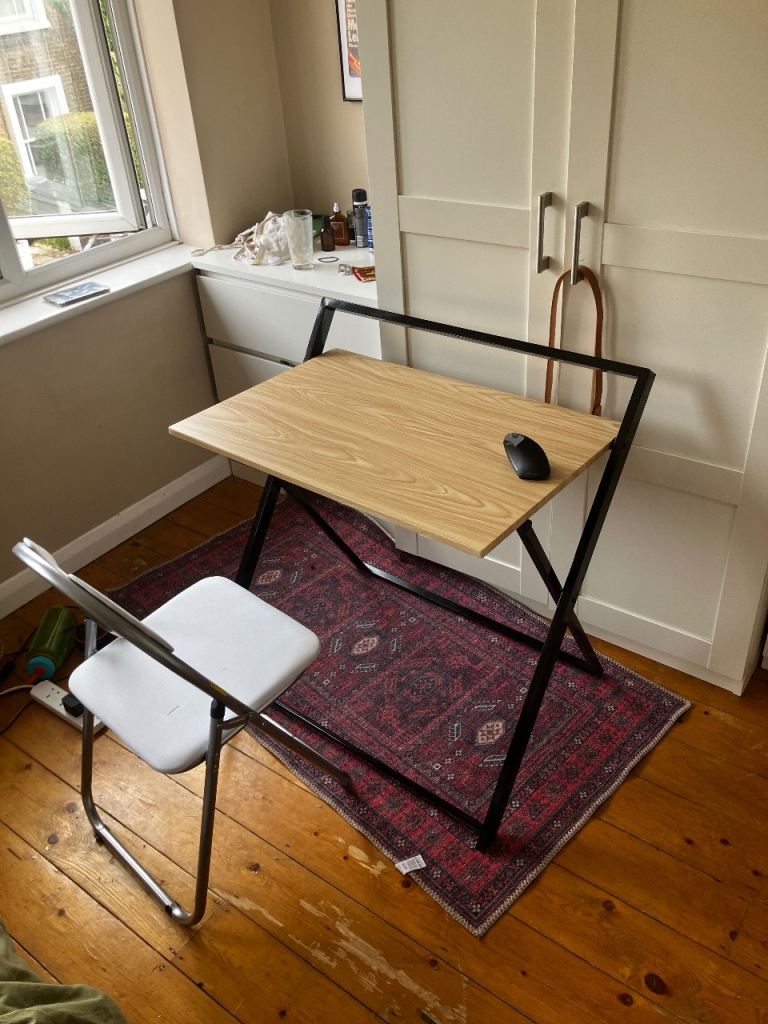 Habitat folding desk and chair