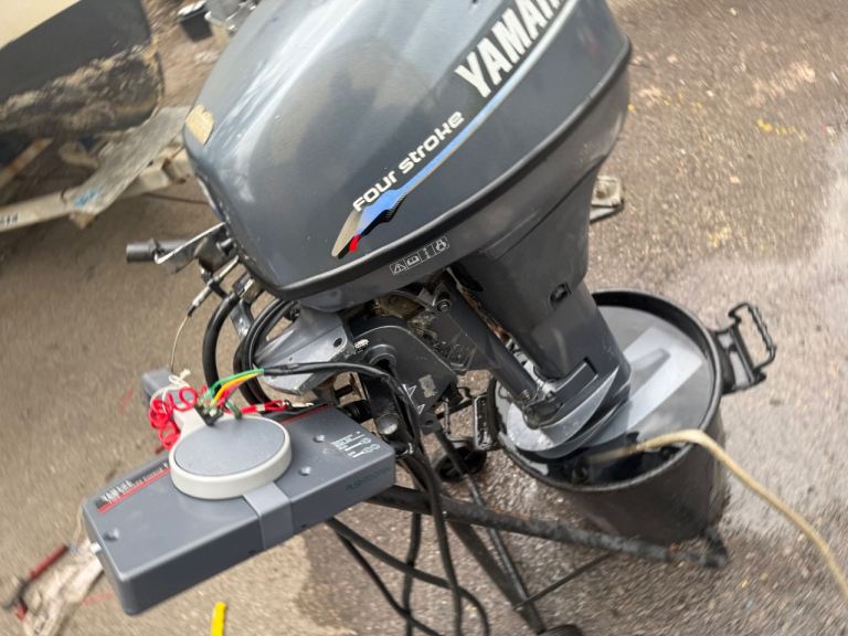 Yamaha FT8DE 8hp 4-stroke Long Shaft Outboard Engine