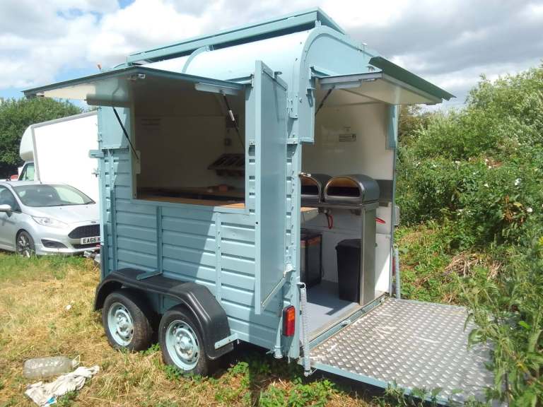 Catering trailer Coffee drinks mobile kitchen food stand icecream pod 