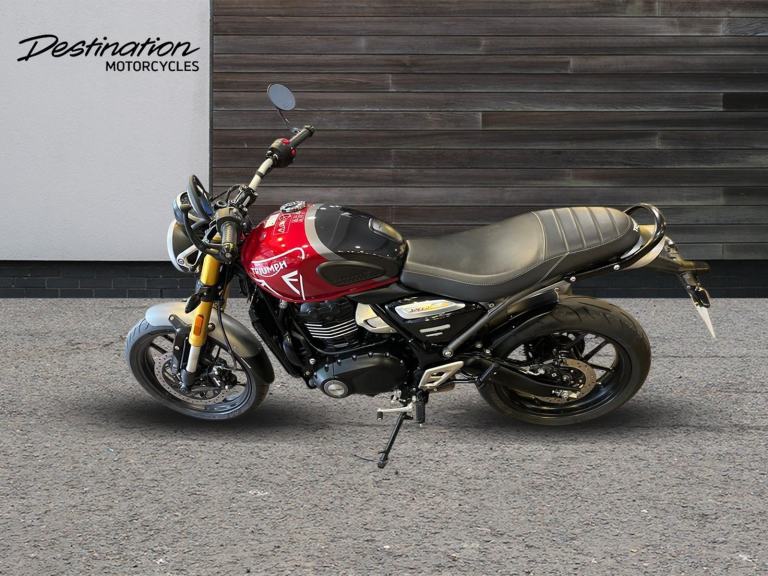 2024 Triumph Speed 400 STANDARD COLOUR Petrol black 6 Speed