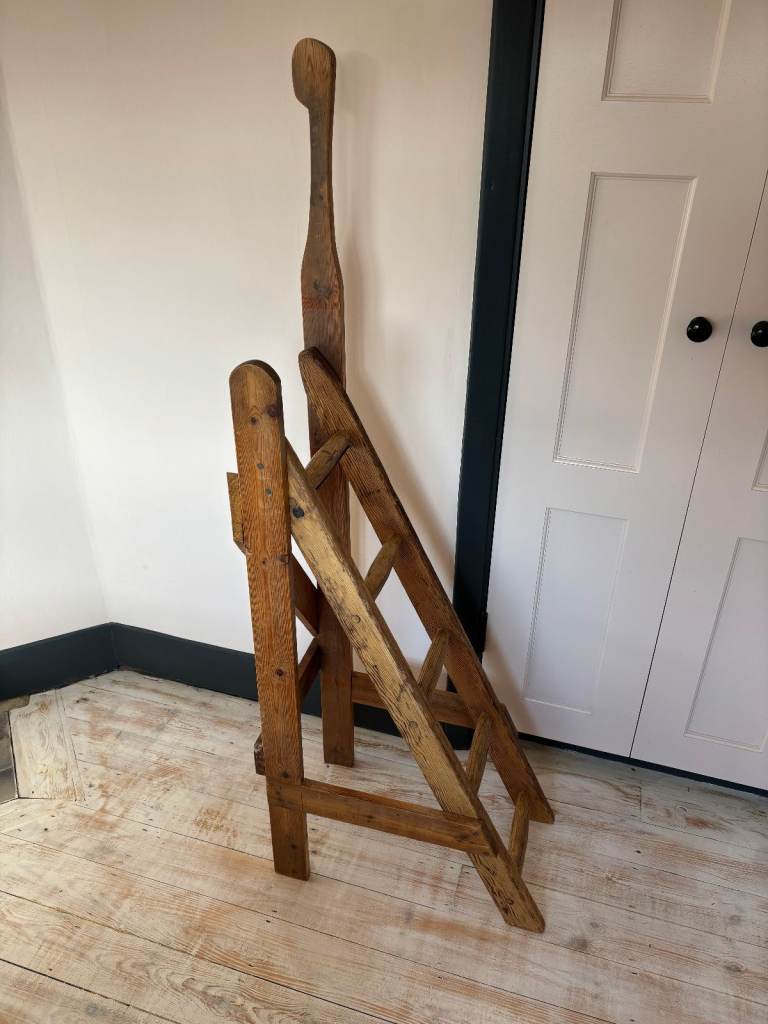 Lovely rustic pine library steps, artisan-made and pre-loved.