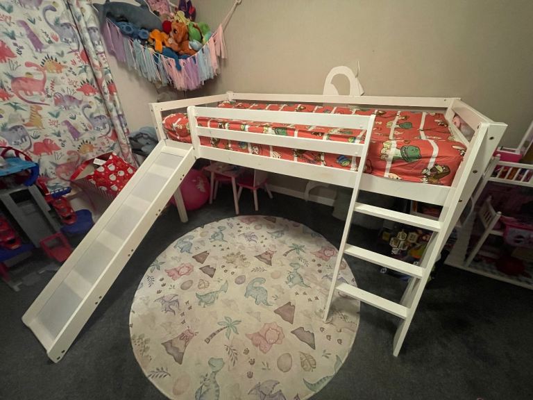 Single mid sleeper cabin bed with slide