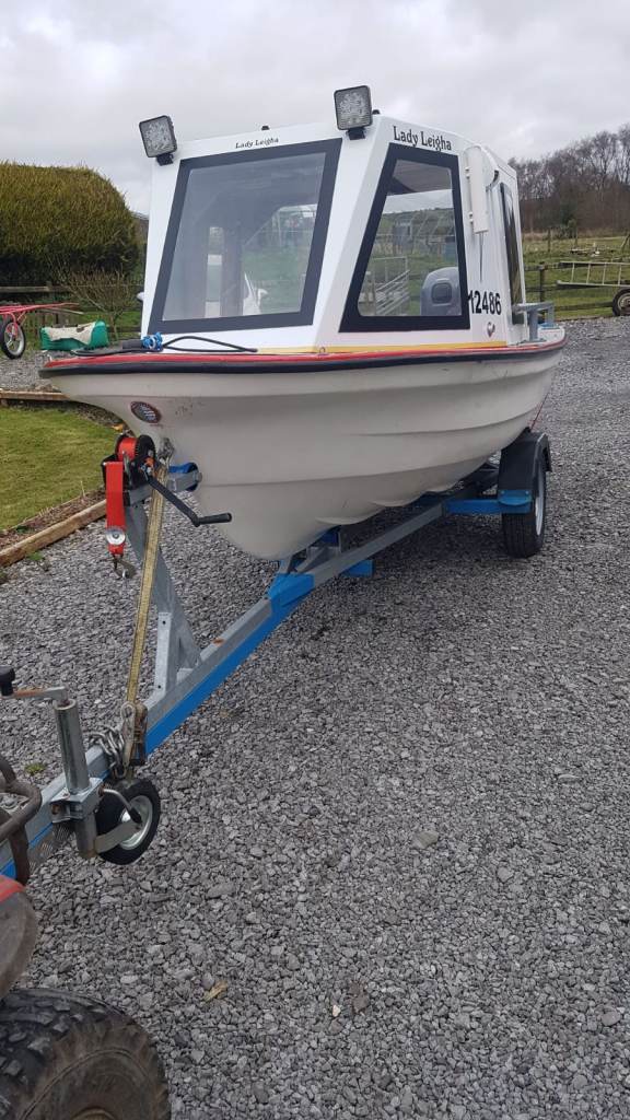 boat 14 foot hale craft