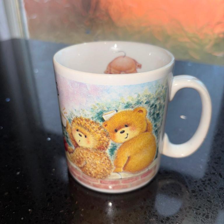 Cute 'Bottoms Up!' Bear Mug – Good Condition