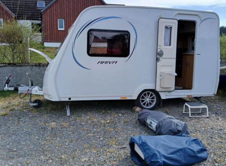 Caravan Lunar Ariva 