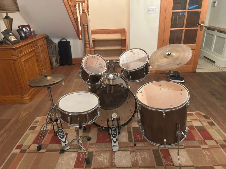 Pearl roadshow drum kit 