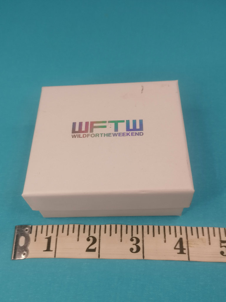 BRAND NEW  Large Man's  snake ring in box.