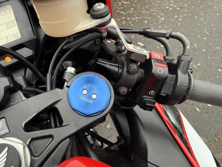 HONDA CBR1000RR FIREBLADE 20TH ANNIVERSARY 2013 