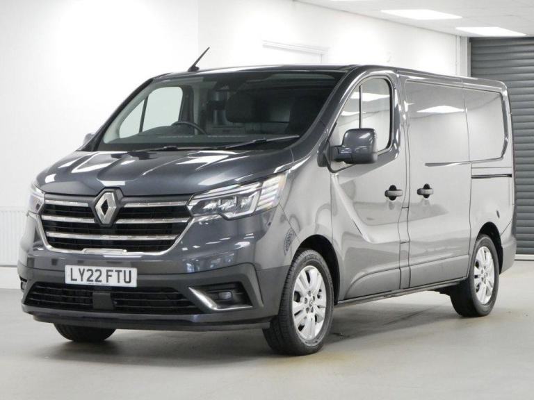 2022 RENAULT TRAFIC SL28 2.0 BLUEDCI 150 BHP SWB SPORT NAV ( NO VAT )