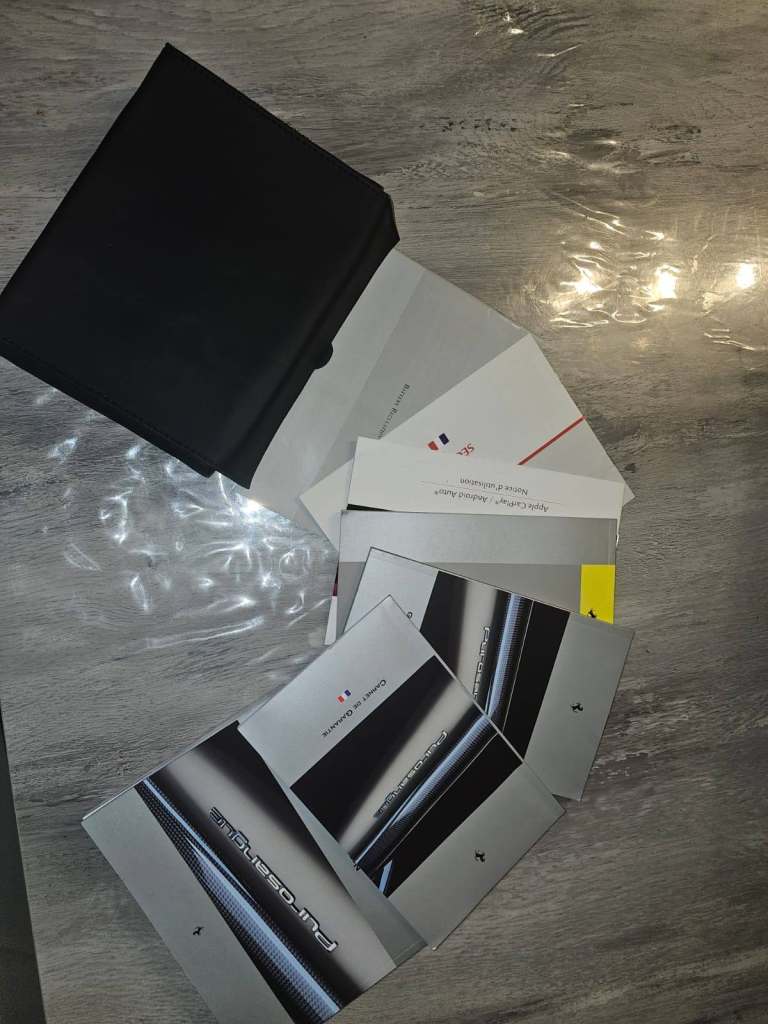 GENUINE FERRARI PUROSANGUE 2024 OWNER’S WALLET & MANUALS (LHD) 🔥