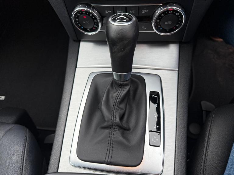 2011 Mercedes-Benz C Class C220 CDI BlueEFFICIENCY Sport 4dr Auto SALOON DIESEL Automatic