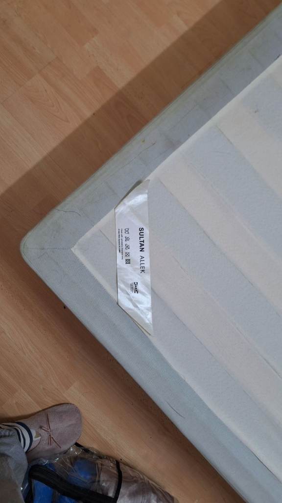 Double bed with 4 drawer