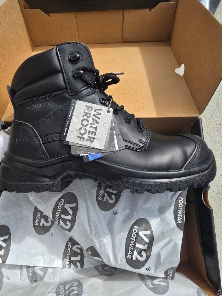 V12 steeltoe boots
