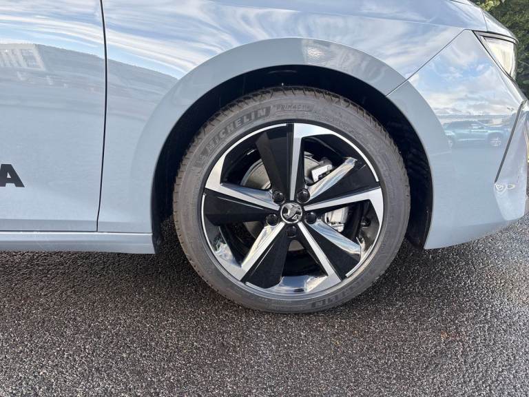 2025 Vauxhall Astra 1.2 Turbo 130 Griffin 5dr Hatchback Manual