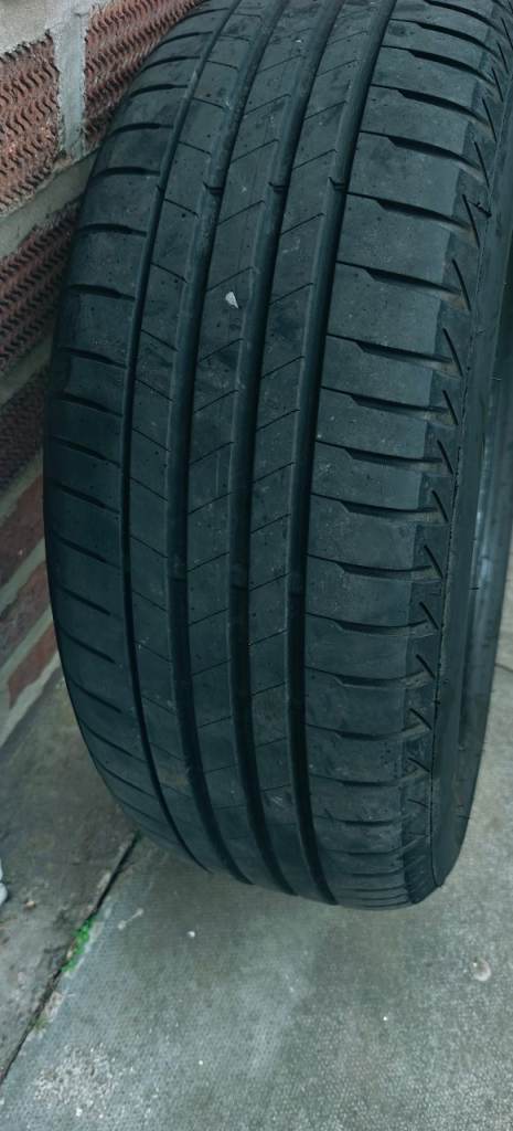 Bridgestone 205 60 16 tyres x2