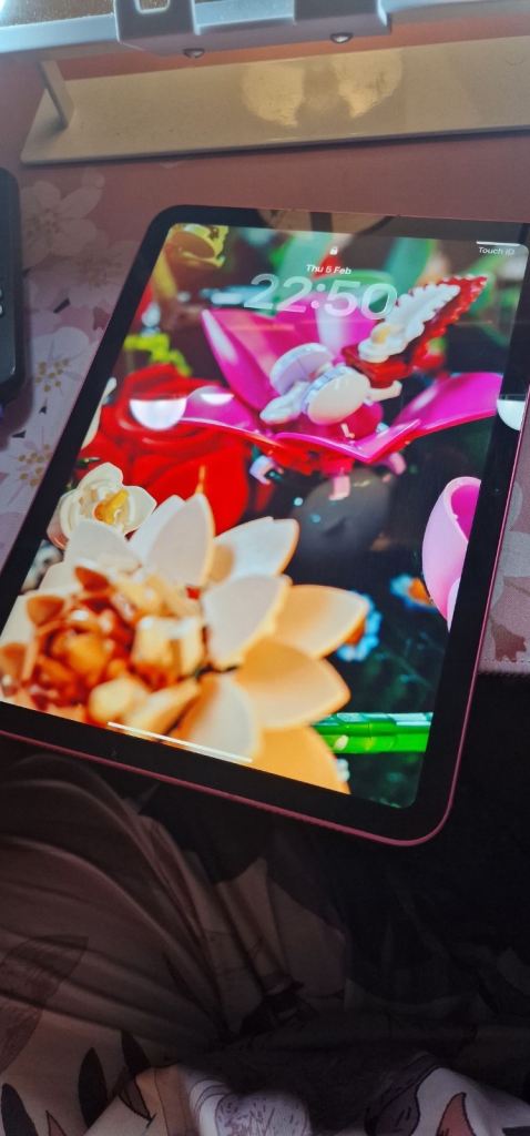 Apple iPad 10th Gen 256GB Pink