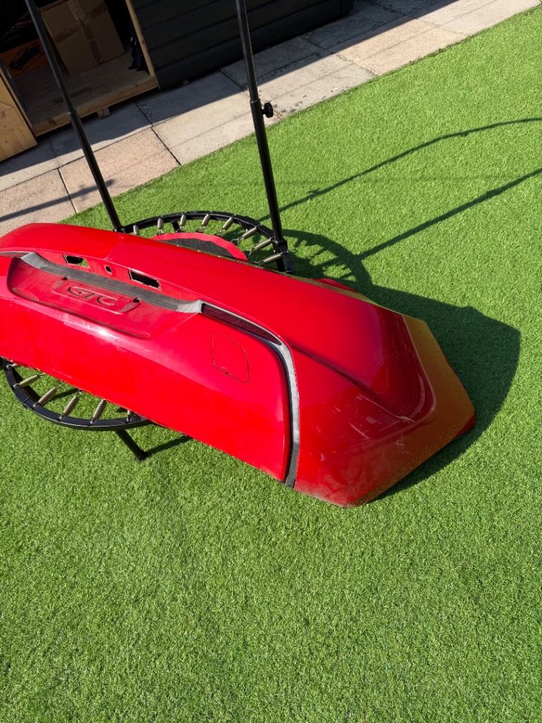 Astra GTC Limited Edition Rear Bumper RED