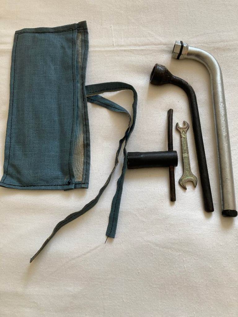 OEM Classic 1980's/90's VW AUDI Tool kit