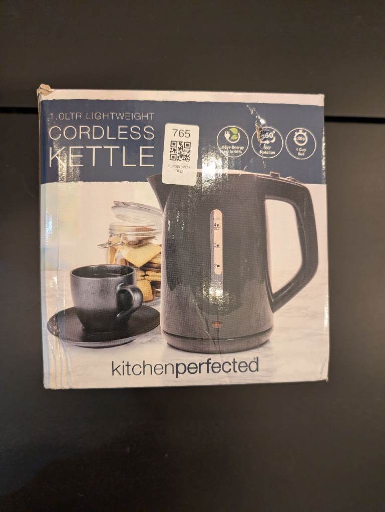 Brand new cordless kettle 