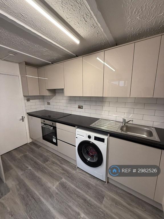 1 bedroom in Snowdon Road, Bristol, BS16 (#2982526)