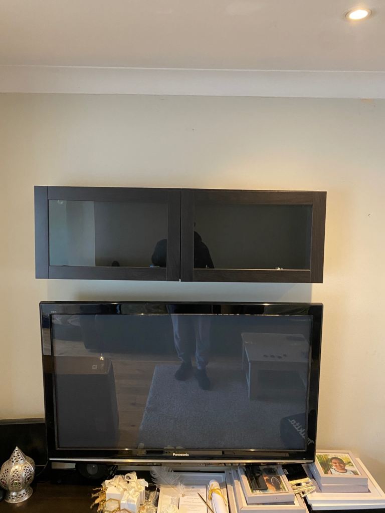 Tv units 