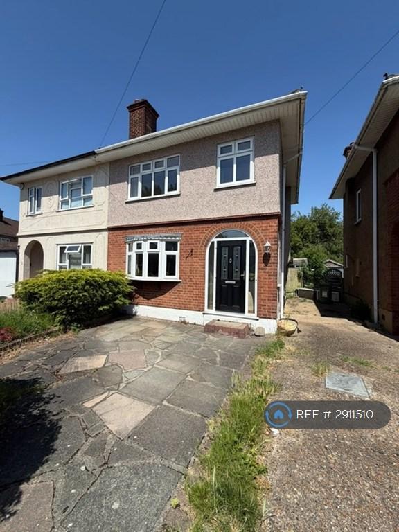 3 bedroom house in Larchwood Avenue, Romford, RM5 (3 bed) (#2911510)