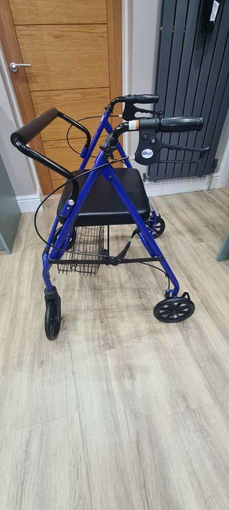 REDUCED Heavy Duty Rollator. Used twice - like new