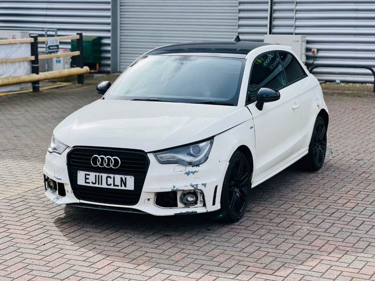 Audi, A1, Hatchback, 2011, Semi-Auto, a1 corsa fiesta focus a class1390 (cc), 3 doors