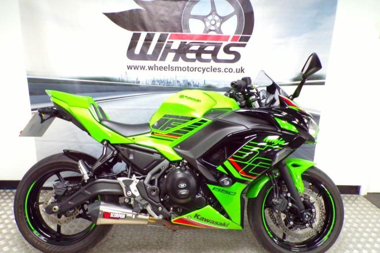 2023 KAWASAKI NINJA 650WITH ONLY 4759 MILES FROM NEW
