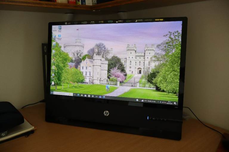 HP 24 inch HDMI colour monitor LED micro thin full HD in vivid colour HP 2401- Pristine ccondition
