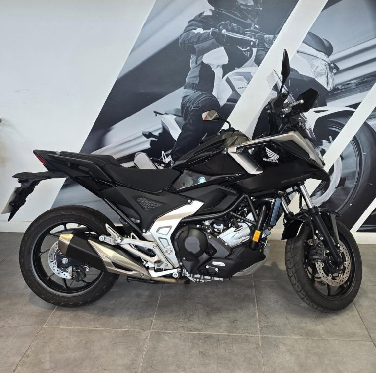 2025 HONDA NC750X DCT