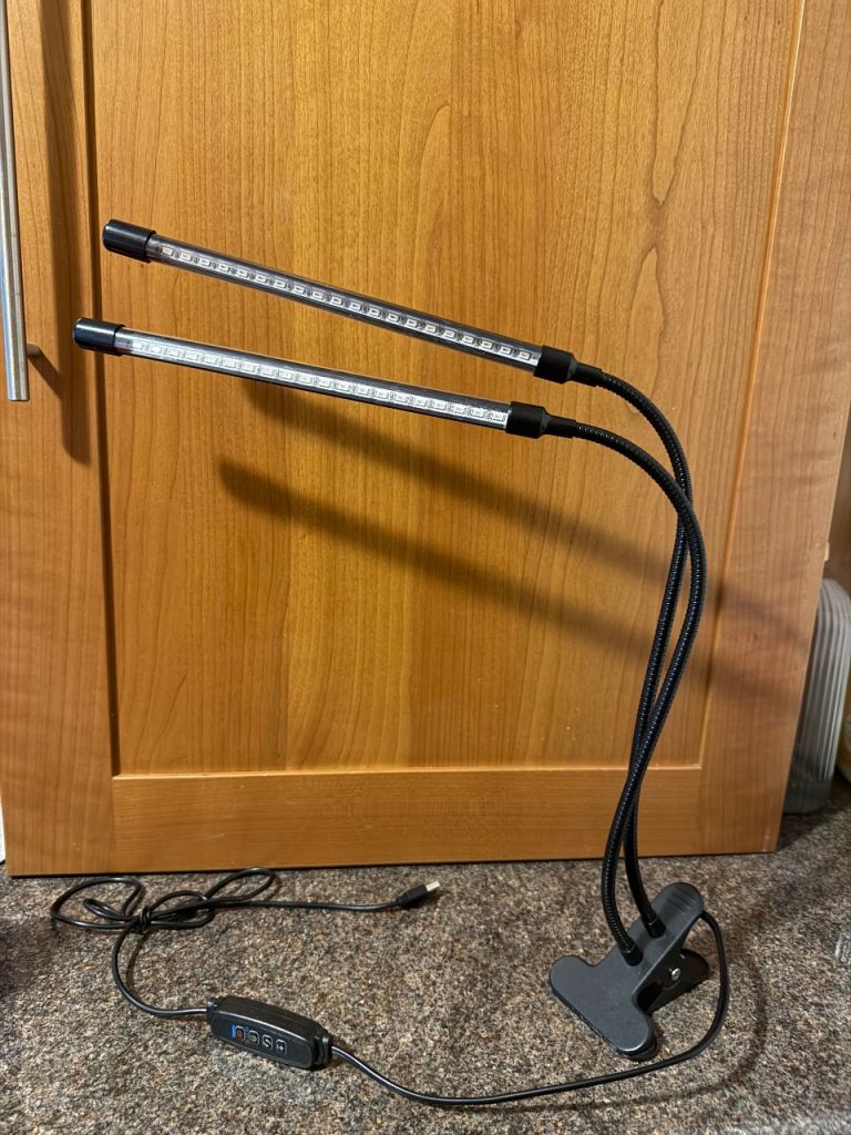 LED Grow Light – Dual Head – Timer & Brightness Adjustable – Clip Plant Light