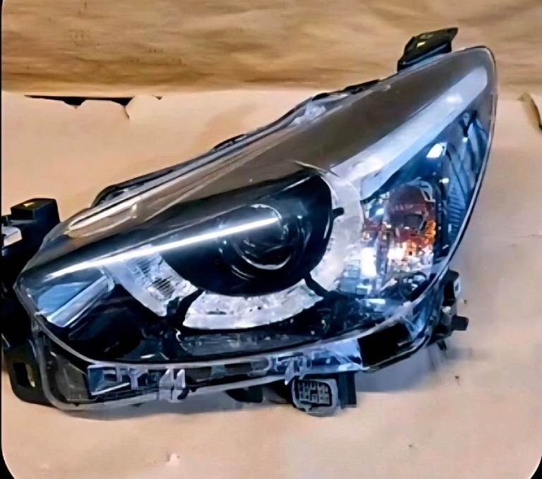 Mazda 2 1.5 Sport SkyActive 2015-2019 LH Headlight