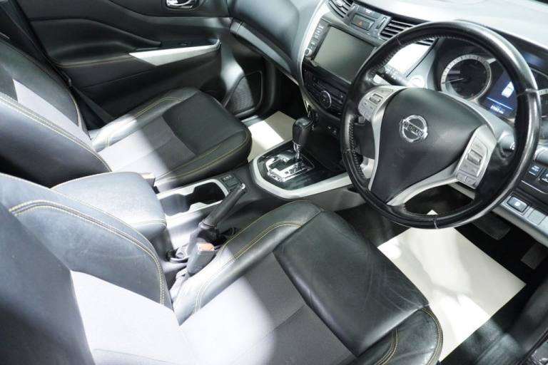 2020 Nissan Navara Double Cab Pick Up N-Guard 2.3dCi 190 TT 4WD Auto PICK UP DIESEL Automatic