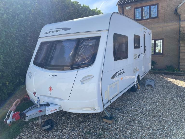 Lunar Quasar 524 Family Caravan FOR SALE