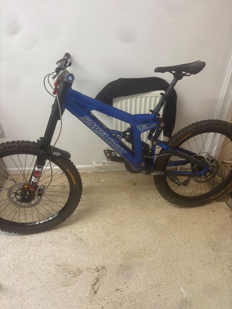 santa cruz v10 downhill mountain bike