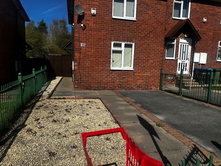 2 Bedroom House For Rent 