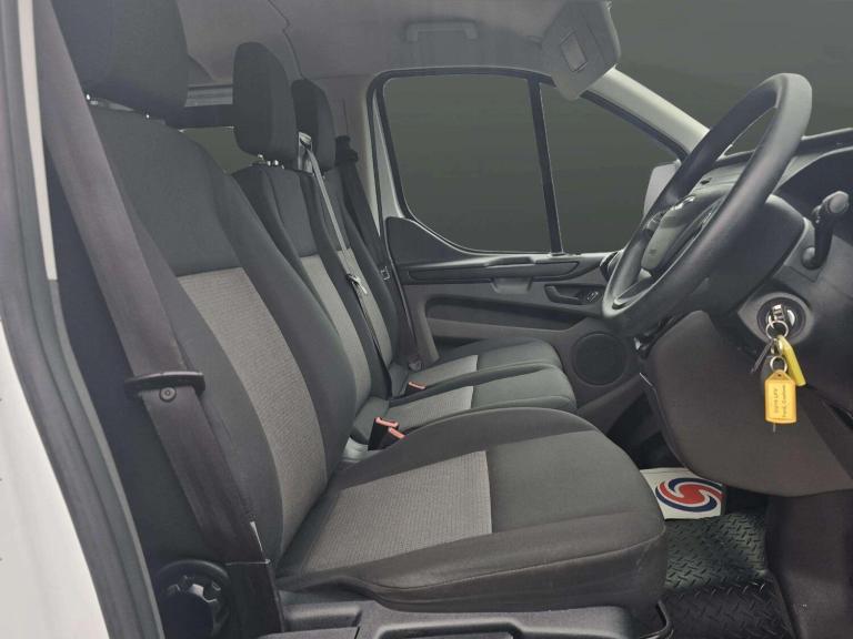 2019 Ford Transit Custom 2.0 TDCi 105ps Low Roof D/Cab Van PANEL VAN DIESEL Manual
