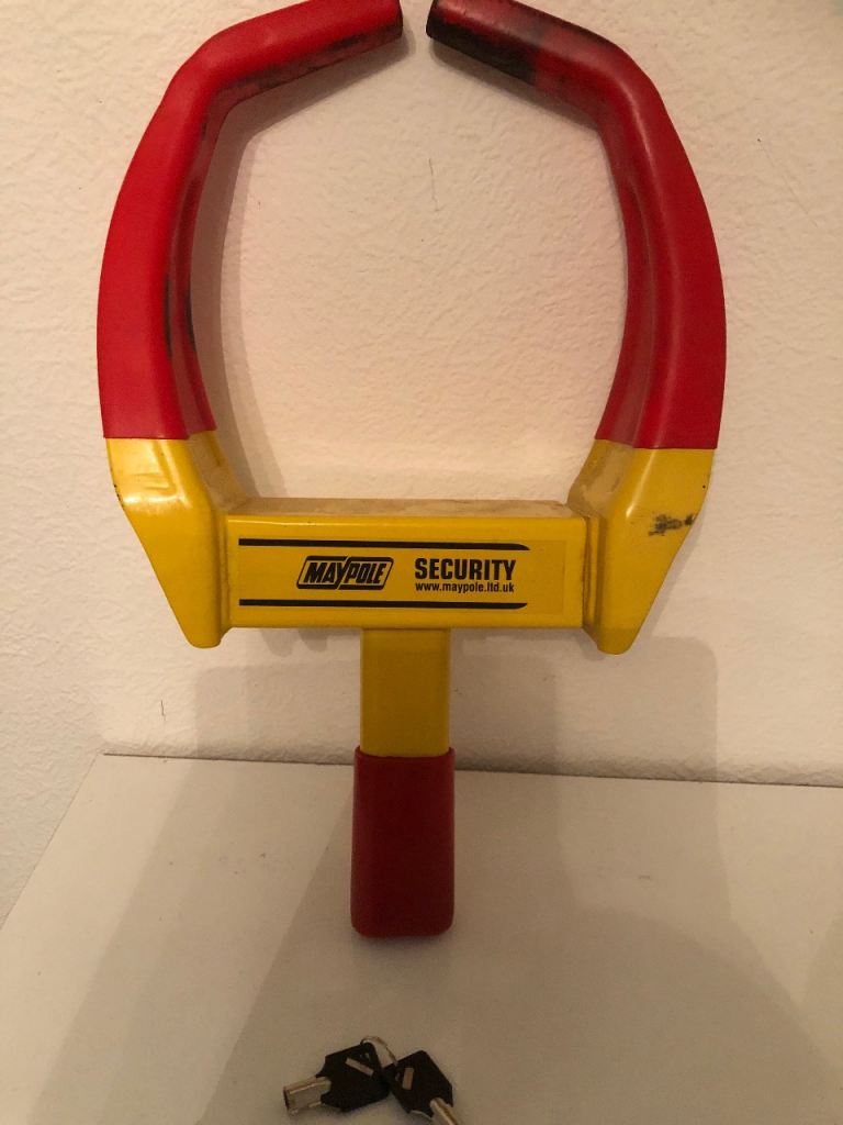 Caravan/ motorhome wheel clamp