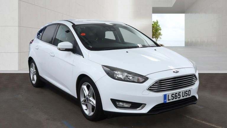 2015 Ford Focus 1.0T EcoBoost Titanium Euro 6 (s/s) 5dr HATCHBACK Petrol Manual