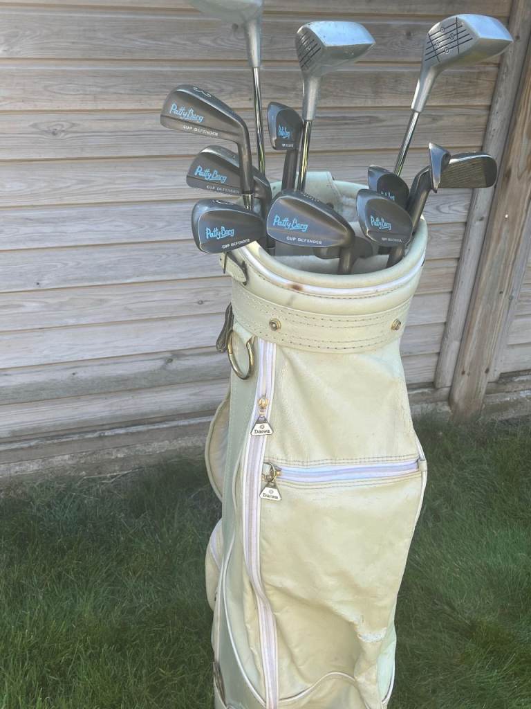 Wilson Patty Berg Ladies golf club set, Golf Bag and Trolley
