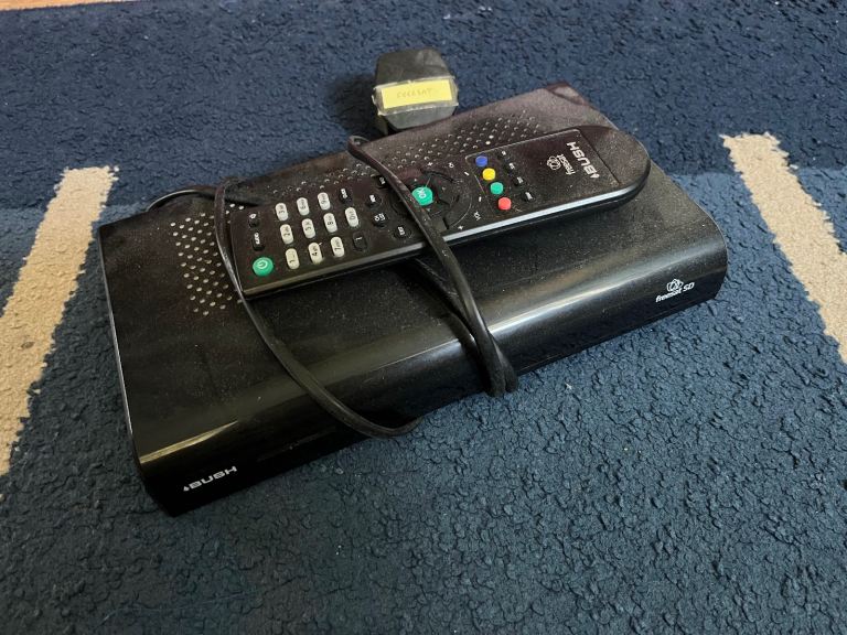 Bush HDTV Freeview Box with Remote – Good Condition