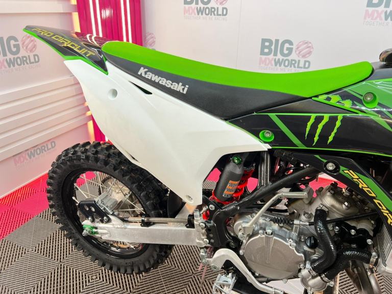 Kawasaki KX 85 2019 - Bud Racing Edition - 20 Genuine Hours 