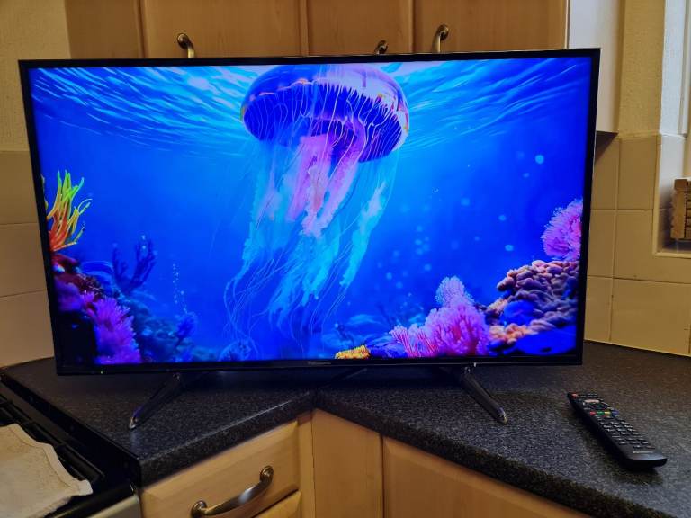 Panasonic 40 Inch 4K Ultra HD Smart TV 