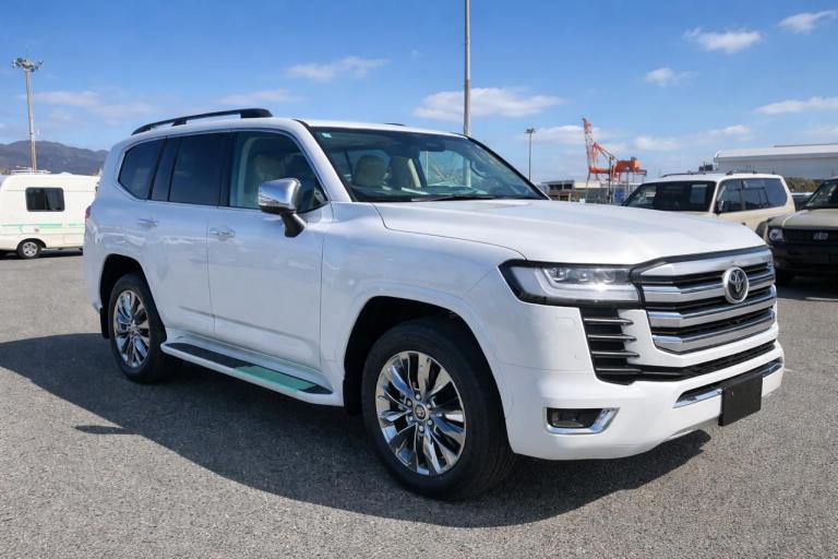 2025 Toyota Land Cruiser LC300 SUV Diesel Manual