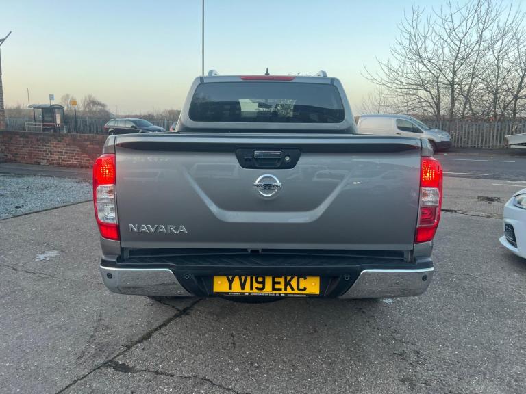 2019 Nissan Navara Double Cab Pick Up Tekna 2.3dCi 190 4WD Auto PICK UP DIESEL Automatic