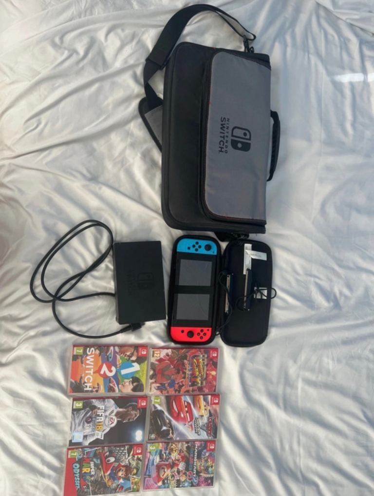 Nintendo switch plus 6 games