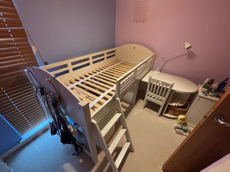 Children’s bed set. Excellent quality from Feather & Black