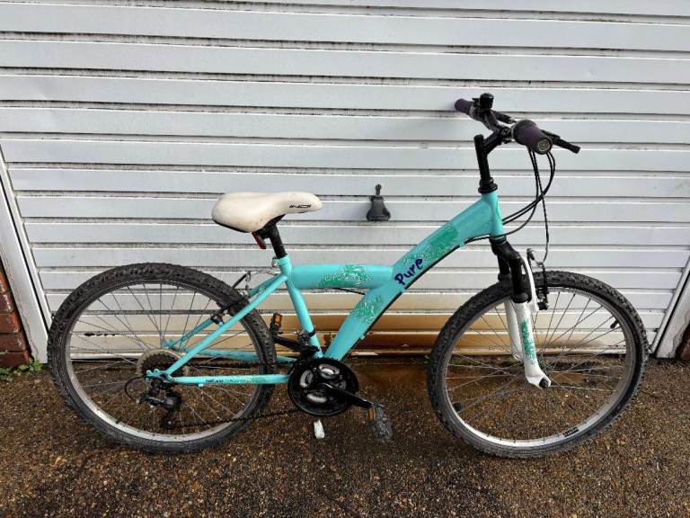 BMX BOY OR GIRLS BIKE 24 in wheels 6x3 gears 17 in frame  serviced   £65